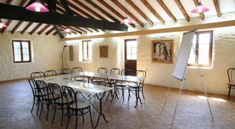 Auberge La Plaine Chabrillan Ngoại thất bức ảnh
